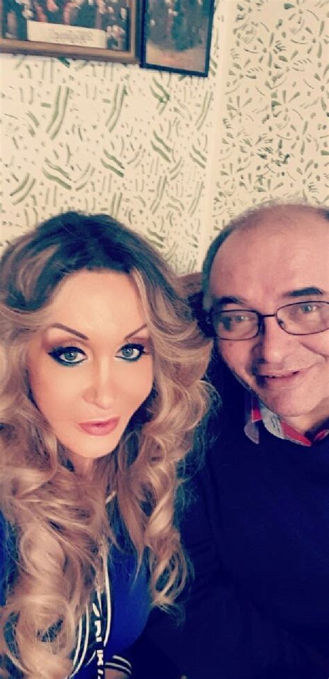 Galerie: Dolly Buster vypadá neuvěřitelně: Legendě z filmů pro dospělé