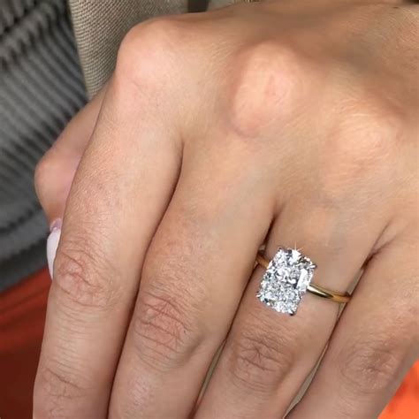 cushion cut diamond solitaire