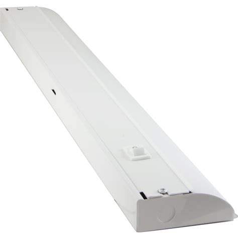 GE 18-in Hardwired Under Cabinet LED Light Bar at Lowes.com