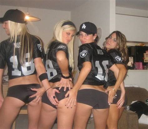 Hot Sports Fans