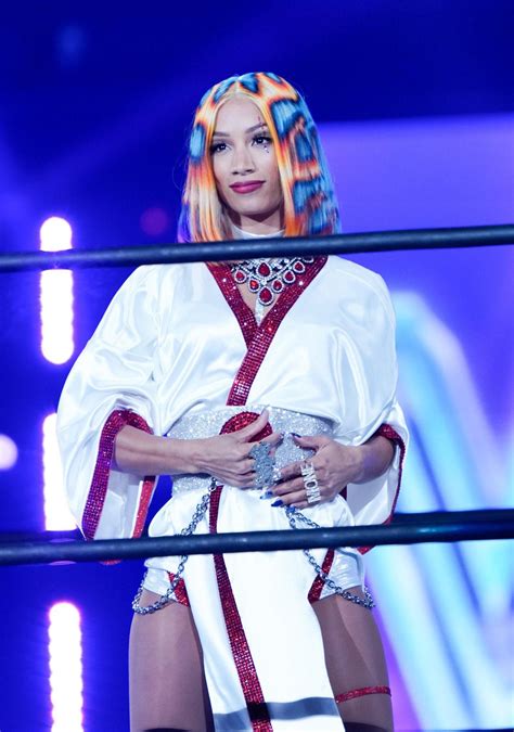 The Hottest Free Agent. Mercedes Mone at NJPW Wrestle Kingdom 17. : r