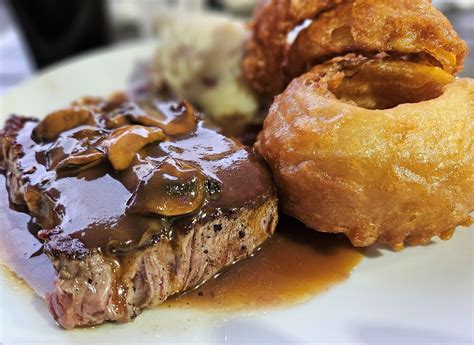 Best hidden gem restaurant in Sarasota-Manatee, missed by TripAdvisor