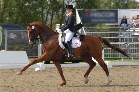 DWW’s Monika N. Interesting Life, Varied Pursuits – FEMCOMPETITOR MAGAZINE