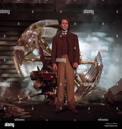 Time machine 2002 warner film hi-res stock photography and images - Alamy