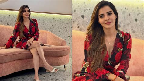 actress ashu reddy  bold  beautiful  actress ashu reddy