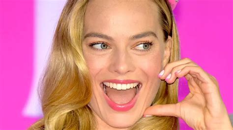 Las mejores uñas de Barbie para inspirar tu próxima manicura | Red17