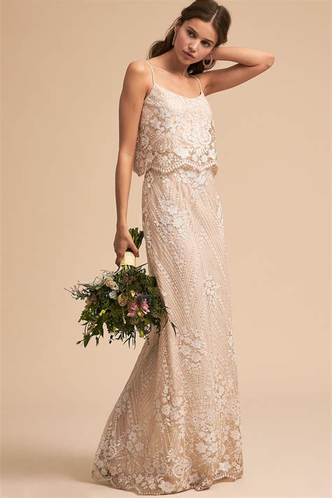 Our Favorite Wedding Dresses Under $500! - Green Wedding Shoes