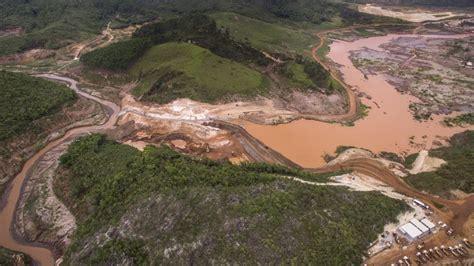 O Rompimento Da Barragem De Rejeitos De Mineração - Rejeitos da mineração - Ecologia - InfoEscola