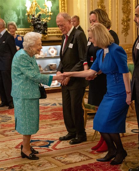 liz truss meets queen  years  calling  monarchy   abolished