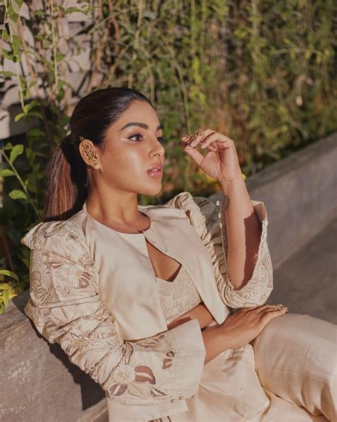 Samyuktha Menon Photos, Pictures And HD Images - Kerala9.com