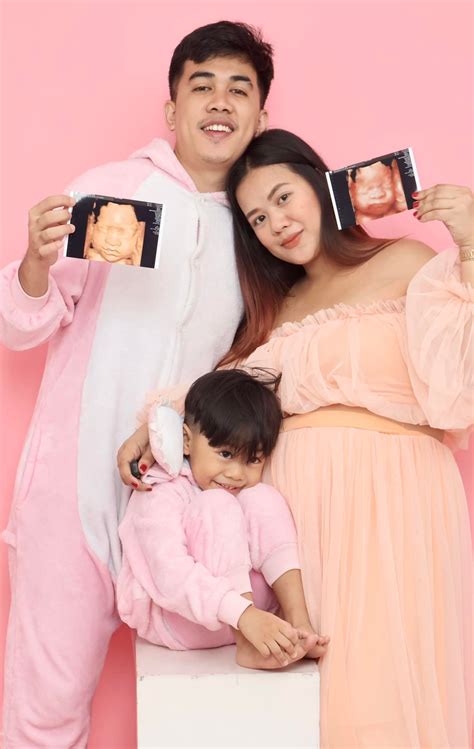 Being pregnant means every day is... - XY Self Photo Studio