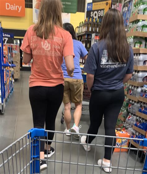 Grocery Store Girls 3 - Forum