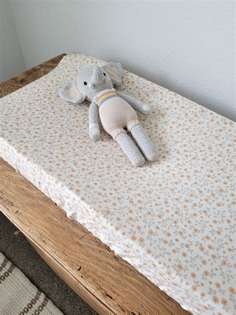 Georgia Peach Muslin Changing Pad Cover – Ellie + Layne