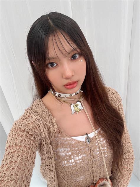 Kim Minji, everyone 🩷 : r/NewJeans_Hotties