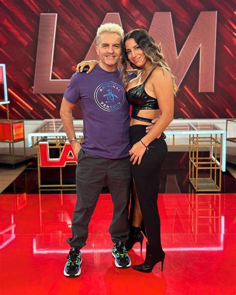 Cinthia Fernández confirma que el taparrabos XS se lleva ultra colaless