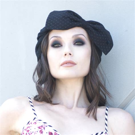 Turban knit hat bow pin up style / Bella Starr