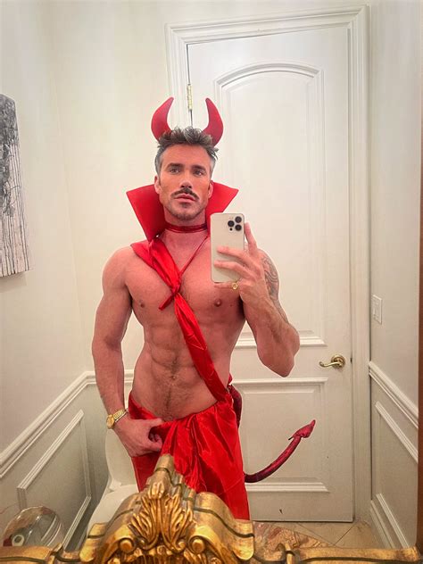 Robert Sepúlveda Jr. on Twitter: "😈🎃 https://t.co/igRKVQeHMx" / Twitter