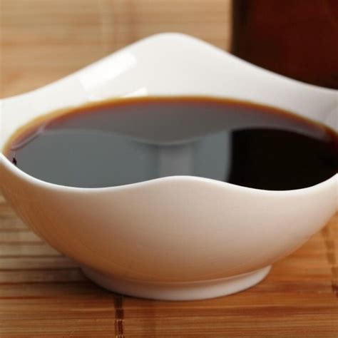 10 Best Soy Sauce Substitutes and Alternatives - Insanely Good