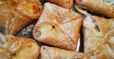 Хачапури с сыром из слоёного теста - рецепт автора Марина Семененко ...