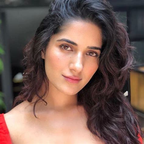 chi la sow fame ruhani sharma latest hot photoshoot stills