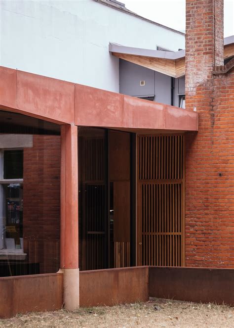 Transport Guide and Directions to Lea Bridge in East London 15