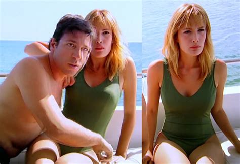 Gamze Özçelik's unveiling of sensual pleasure