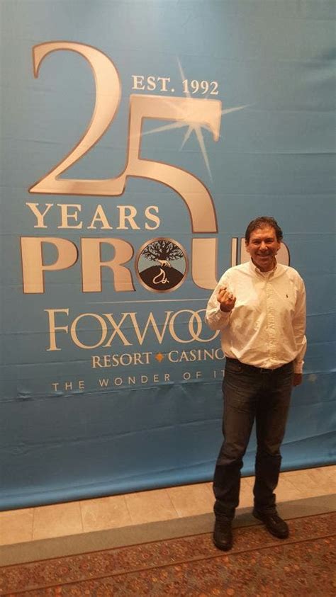 Blackjack Player Claims $200,000 Foxwoods Tournament Jackpot | Ledyard ...