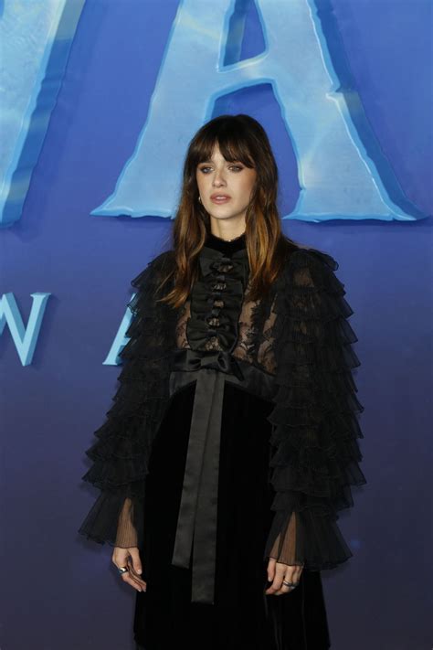 Benedetta Porcaroli – “Avatar: The Way of Water” Premiere in London 12