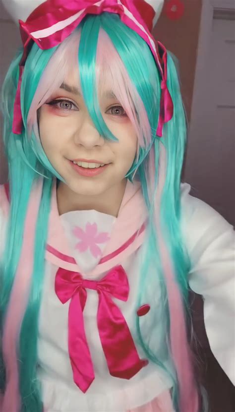 Big UwU : r/nyannyancosplay