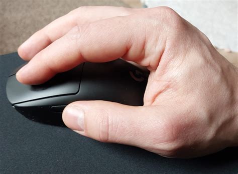 Advice on Logitech Superlight grip / better alternatives? : r/MouseReview