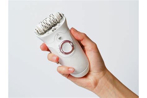 How to Use Epilator on Your Face - Moo Review