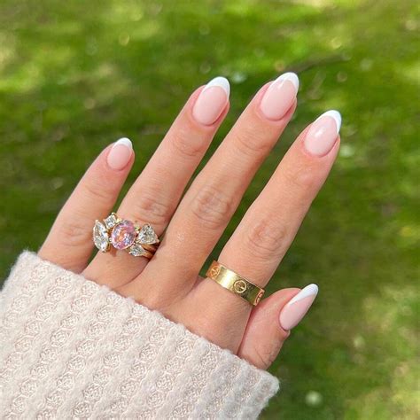 35+ Trendiest Light Pink Nails To Try This Season - Sweet Money Bee