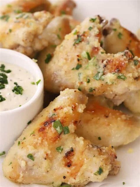 Crispy Garlic Parmesan Wings Story - The Carefree Kitchen