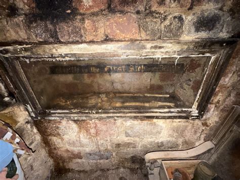 The Skeleton Beneath the Well: Exeter’s Oldest Mystery? - NooKo