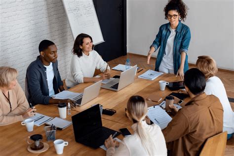 legal insights  employees  independent contractors