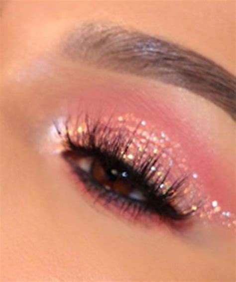 Pink Glitter Eye Shadow | Prom eye makeup, Pink eye makeup, Cute eye makeup