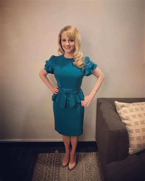 Hot Melissa Rauch Pictures Will Make You Fall In Love With Her