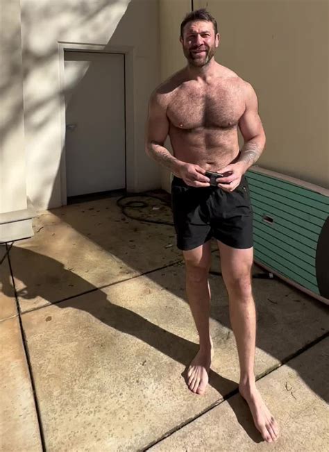 Lee Asher's feet