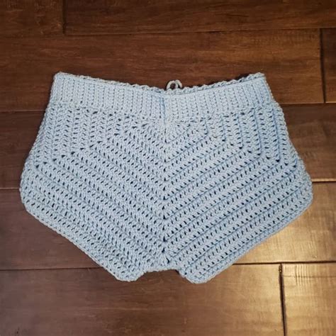 Short De Crochê Azul - Shorts de crochê azul | Macaco de crochê, Calças de crochê, Short de croche