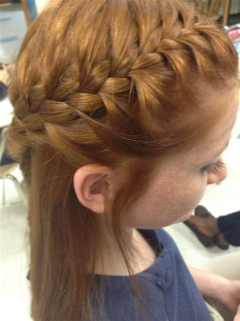 French braids hairstyles are making a comeback on the runway 18