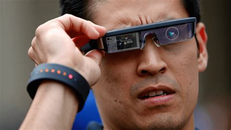 Meta Smart Glasses Reveal Display + Wristband In 2025 - Why It Matters ...