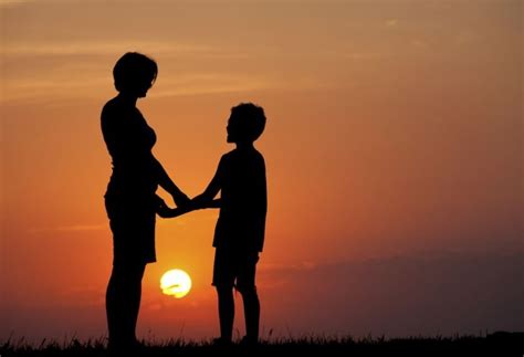 aktivitas  permainan terbaik  melatih kekompakan ibu  anak