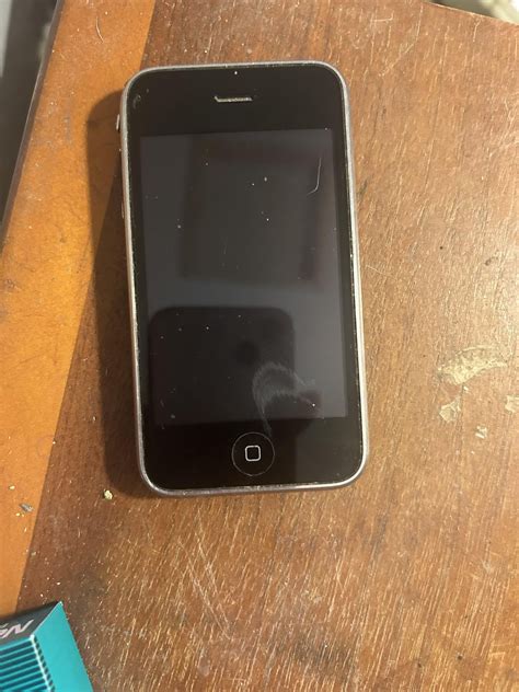 Found this old guy hanging out in a junk store for only $5. : r/iphone