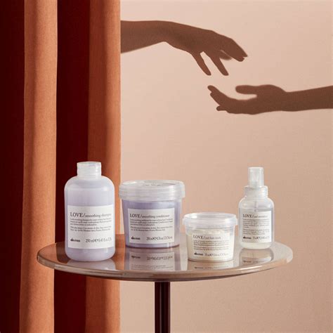 beauty gift sets     valentine davines international