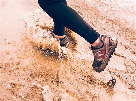 Run Anywhere: Top 10 Waterproof Track Shoes for All-Weather Performanc ...