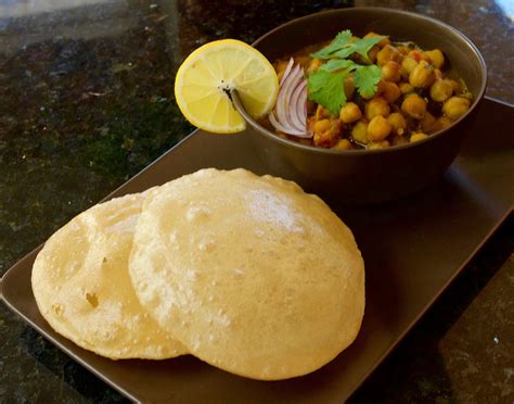 chole poori