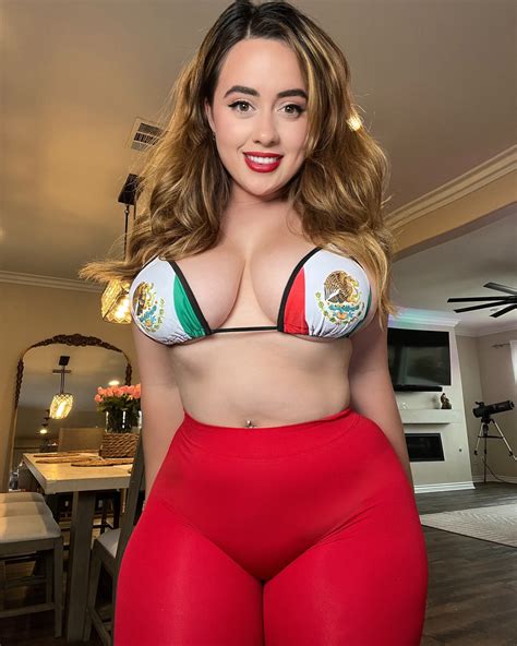 Veronica Rose (@veronicatherose) • Instagram photos and videos