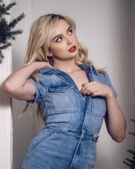 Lexi Lore Bio, Age, Career, Net Worth, Height, Education, Boyfriend