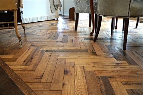 Advantages to using reclaimed wood flooring – elisdecor.com