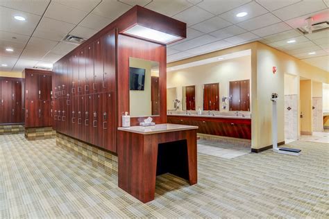 Luxury Locker Rooms